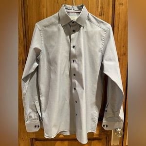 Eton blue pattern dress shirt. Like new. Hardly worn. Contemporary fit. 39x15.5